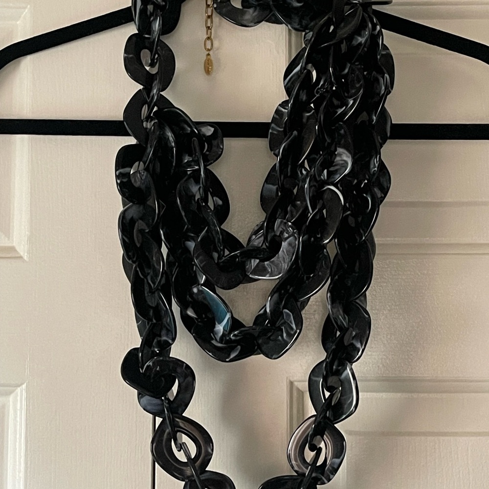 Sassy Jones Glossy Black Marble-Link Necklace - Picture 3 of 3